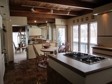 315 Timber Trail Dr, Oak Brook, IL 60523 - photo 7