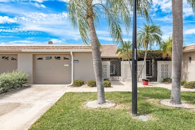 417 Boca Ciega Point Blvd N unit 417, Saint Petersburg, FL 33708 - photo 2