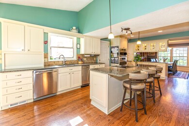 1815 W Rollins Rd, Columbia MO 65203