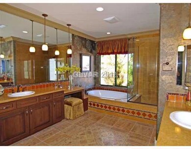 Master Bath/Spa.