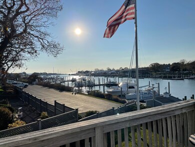 113 Falmouth Heights Rd, Falmouth, MA 2540 - photo 2