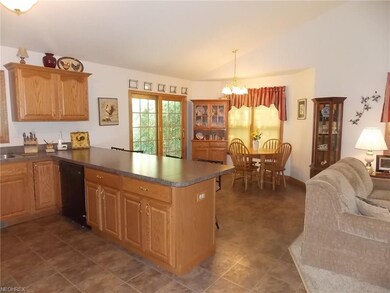 607 Sparrow Way, Wadsworth, OH 44281 - photo 2