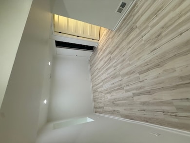 4946 N Harding Ave unit 1W, Chicago, IL 60625 - photo 4