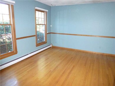 23 Southbury Rd, Cumberland, RI 02864 - photo 4