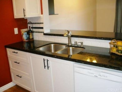 Beautiful granite counter tops!