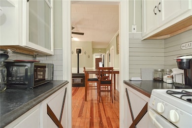 131 Earle St, Central Falls, RI 02863 - photo 6