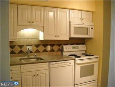 10509 Valley Forge Cir, King of Prussia, PA 19406 - photo 2