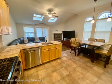 36 Mandy Ct, Staten Island, NY 10309 - photo 7