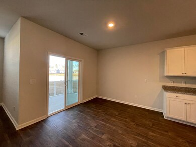 185 Oakwood Blvd, Summerville, SC 29486 - photo 4