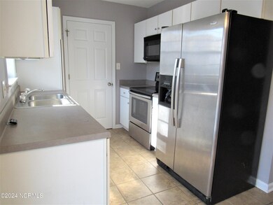 151 Settlers Cir, Jacksonville, NC 28546 - photo 6