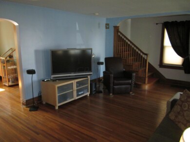 897 Montrose Ave, Columbus, OH 43209 - photo 4