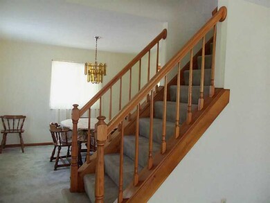 Entry/Foyer.