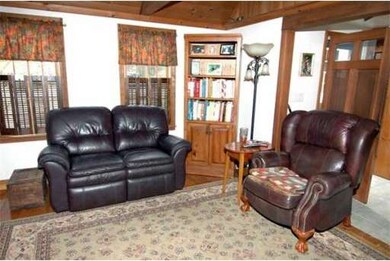 9 Spring St, Plympton, MA 02367 - photo 4