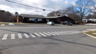 355 Spinney Rd, Portsmouth, NH 03801 - photo 6