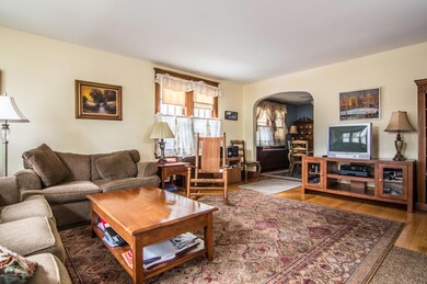 203 Sinclair Ave, Staten Island, NY 10312 - photo 4