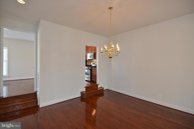 9272 Laurel Ridge Crossing Rd, Lorton, VA 22079 - photo 6