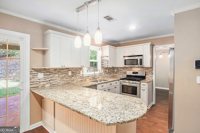 1510 Oklahoma Dr, Buford, GA 30519 - photo 2