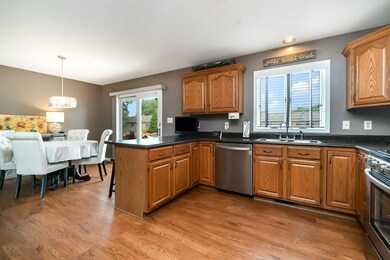 639 N Wren Ln, Griffith, IN 46319 - photo 7