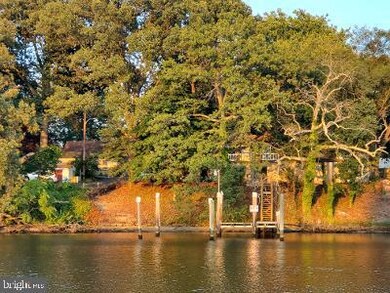 7802 Renshaw Rd, Pasadena, MD 21122 - photo 2