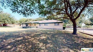 453 Hilltop Rd, Troy, TX 76579 - photo 2