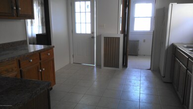 1071 Cottage Ave, Scranton, PA 18508 - photo 6