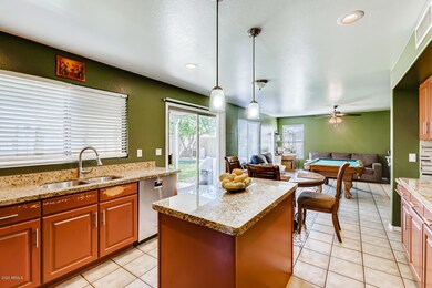 10381 W Piccadilly Rd Avondale-large-006