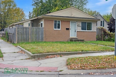 20562 Vermander Ave, Clinton Township, MI 48035 - photo 2