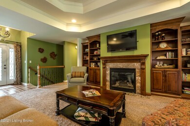 6304 Saskatchewan Dr, Louisville, KY 40228 - photo 6