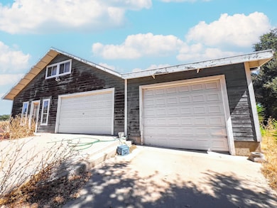 10427 Barber Rd, Thornton, CA 95686 - photo 4