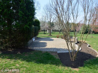 15404 Spring Meadows Dr, Germantown, MD 20874 - photo 3