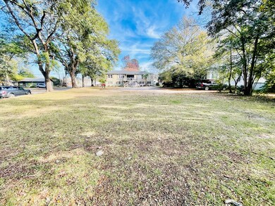 802 S Main St, Fitzgerald, GA 31750 - photo 2