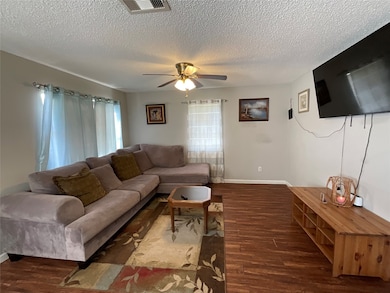 2515 Harris St, Baytown, TX 77521 - photo 4