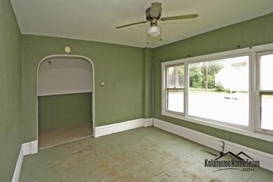1132 S Park St, Kalamazoo, MI 49001 - photo 3