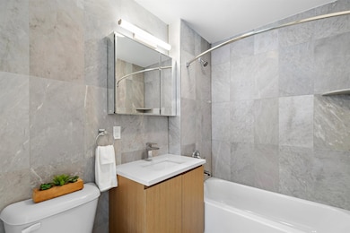 231 Hackensack Plank Rd unit 405, Weehawken, NJ 07086 - photo 4