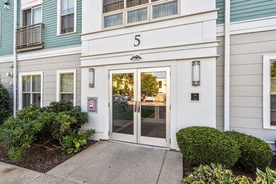 5 Repton Cir unit 5103, Watertown, MA 02472 - photo 2