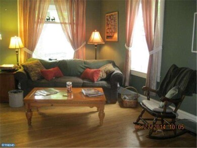 1608 N 12th St, Reading, PA 19604 - photo 2