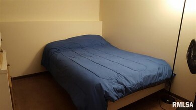 2731 W 72nd St, Davenport, IA 52806 - photo 6