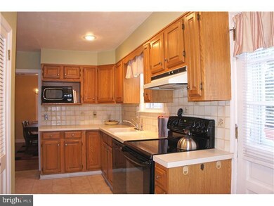 38 Treaty Rd, Drexel Hill, PA 19026 - photo 7