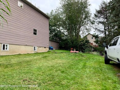 545 E Pine St, Olyphant, PA 18447 - photo 4