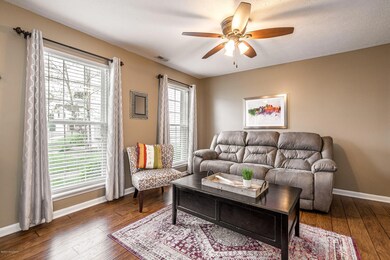 6611 Arbor Creek Dr unit 2, Louisville, KY 40228 - photo 5