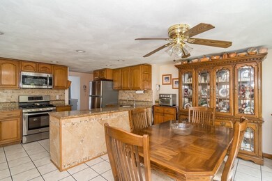 82 Main St, Foxboro, MA 02035 - photo 5