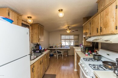 010_Kitchen
