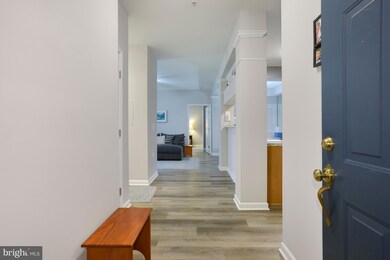 46588 Drysdale Terrace unit 103, Sterling, VA 20165 - photo 2