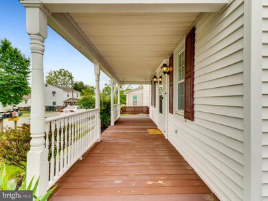 910 Central Ave, Sykesville, MD 21784 - photo 3