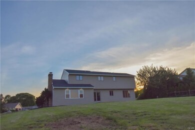 5613 Heather Ln, Laurys Station, PA 18059 - photo 6