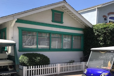 335 Clemente Ave, Avalon, CA 90704 - photo 2