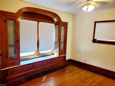 2313 E 32nd St, Lorain, OH 44055 - photo 5