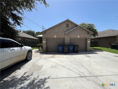 268 Rosalie Dr unit B, New Braunfels, TX 78130 - photo 2