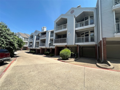 9823 Summerwood Cir unit 1003, Dallas, TX 75243 - photo 2