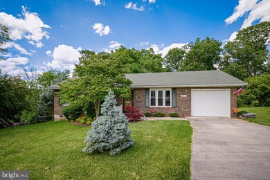 455 E Fairchild Dr, Strasburg, VA 22657 - photo 3